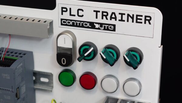 Stanowisko szkoleniowe PLC ControlByte z przyciskami, przelacznikami i lampkami sygnalizacyjnymi