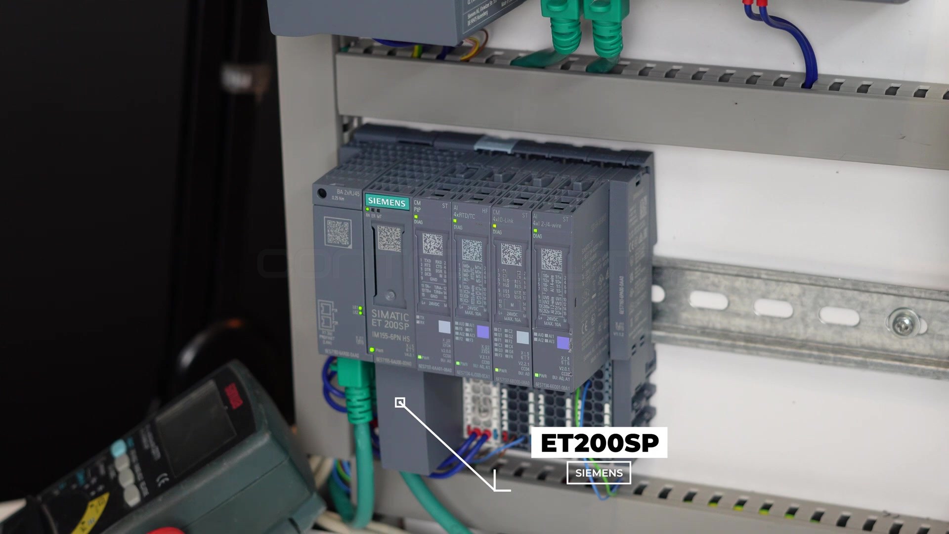 Wyspa rozproszonych wejść i wyjść Siemens ET 200SP z modułem IO-Link