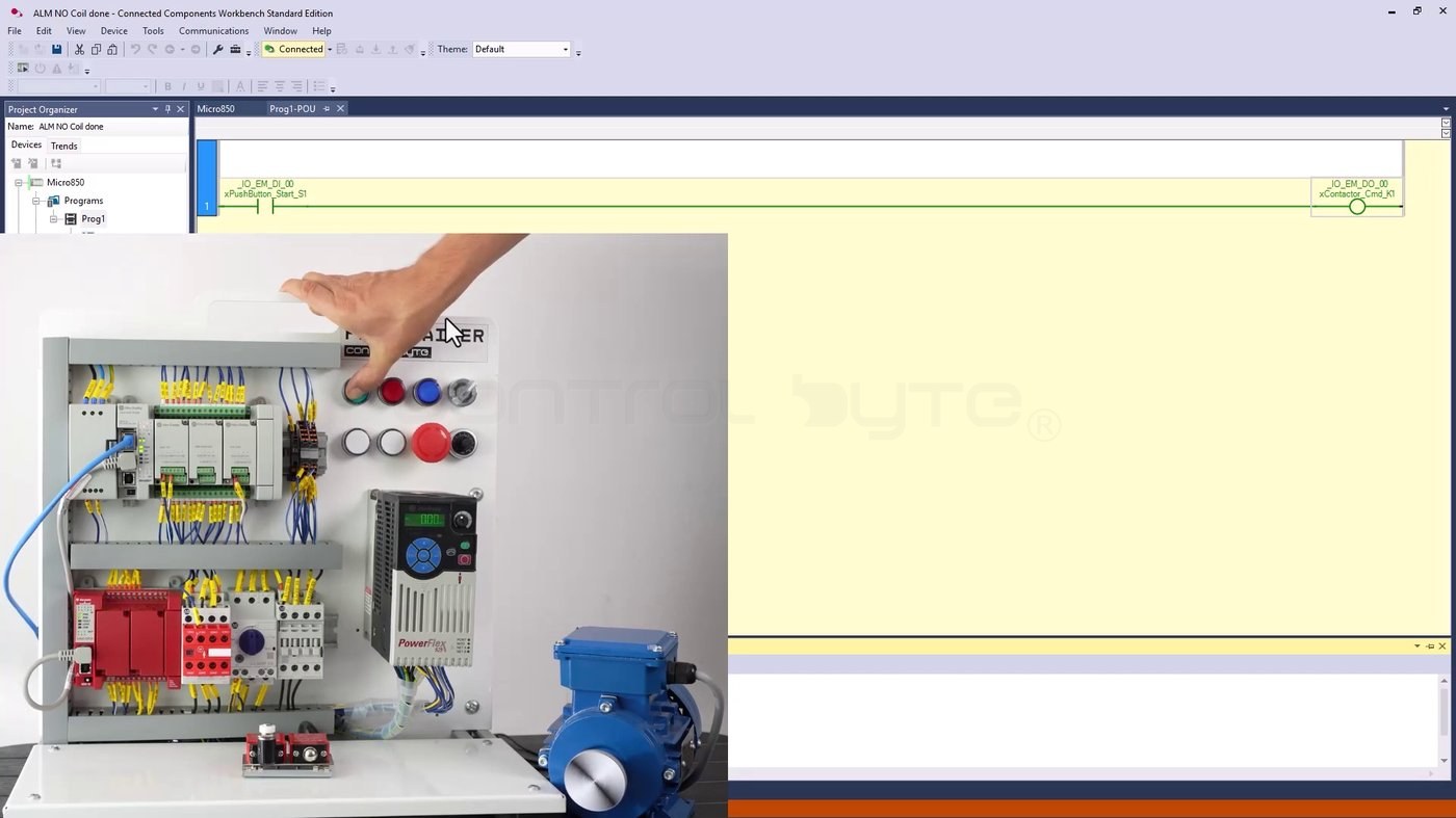 Monitorowanie online w CCW obok realnego stanowiska z pracującym silnikiem