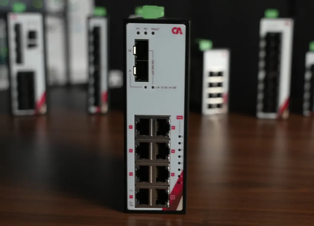 Switch PoE+ COMPARTA PGU-1002-SFP-24 z 8 portami RJ45 i 2 slotami SFP